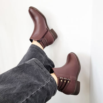 Modare 7057-218 Flat Ankle Boot in Burgundy